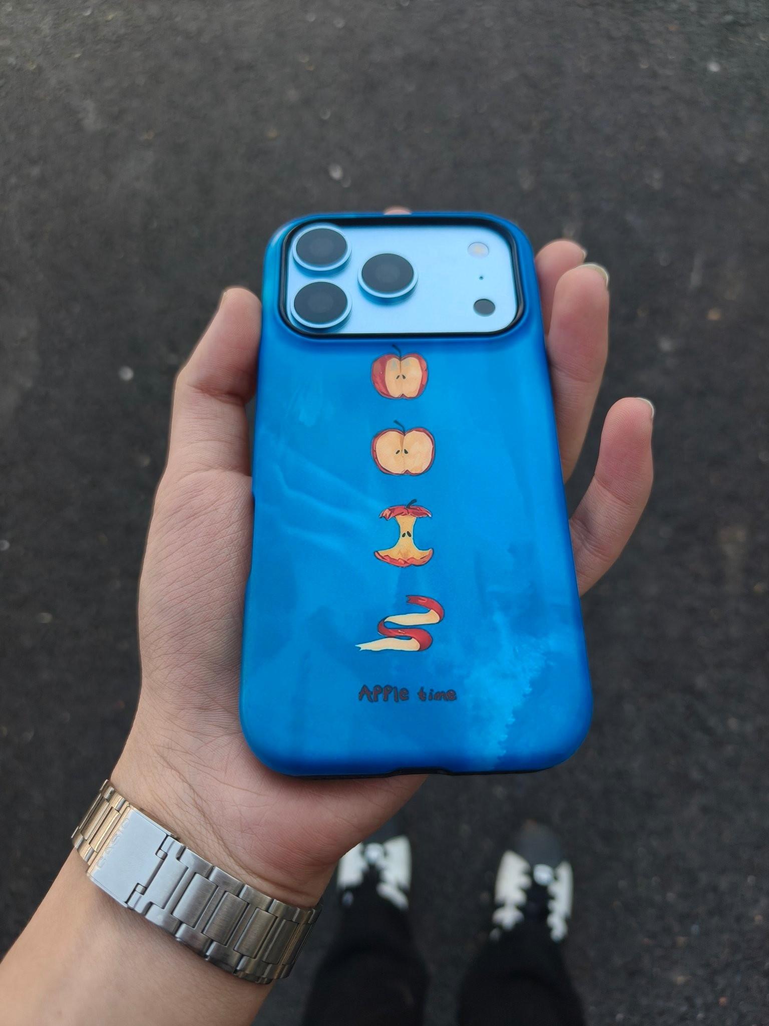 iPhone18pro这冰川蓝还得是这样搭配吧🍎